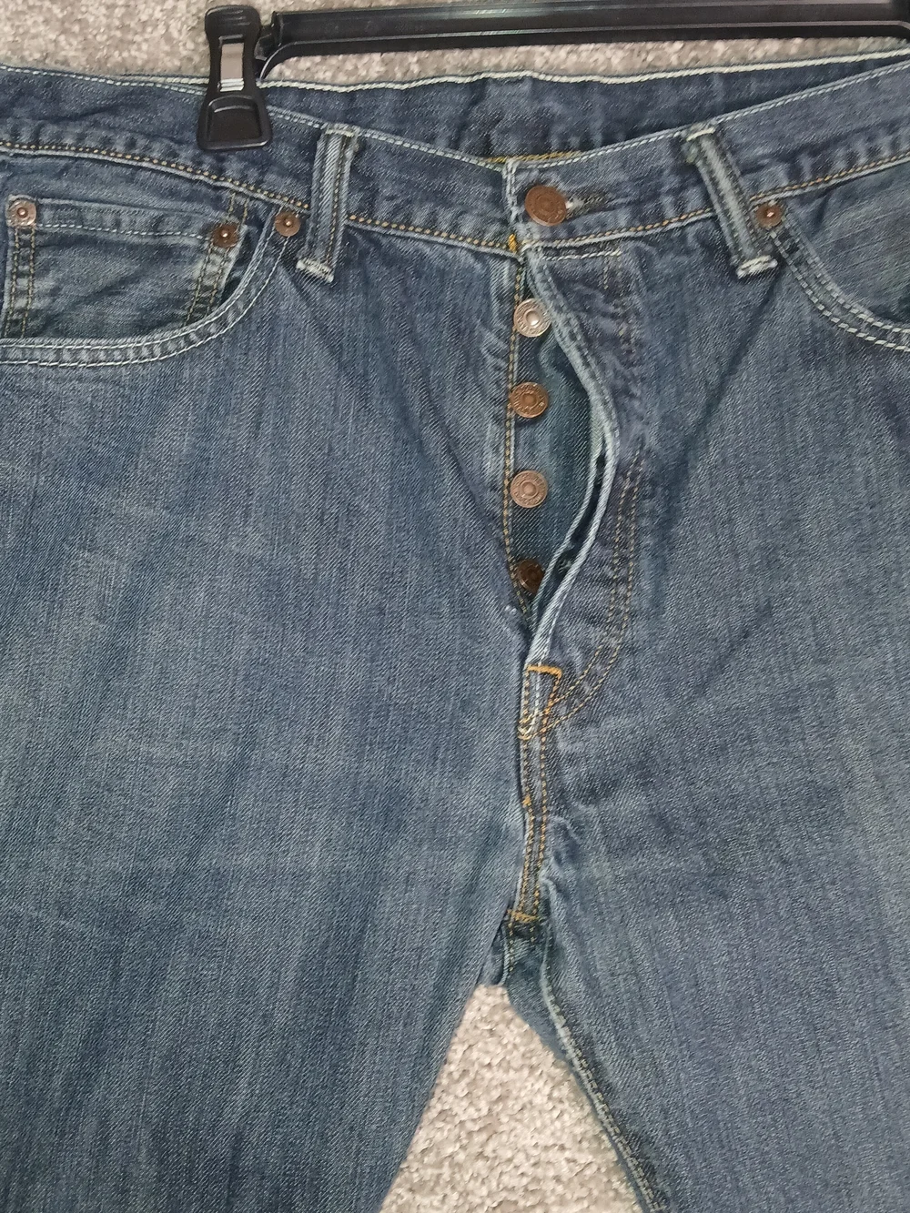 Levis classic straight